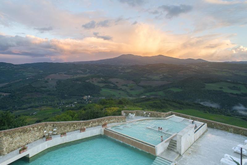 Castello Di Velona, Resort Thermal Spa & Winery Montalcino Esterno foto